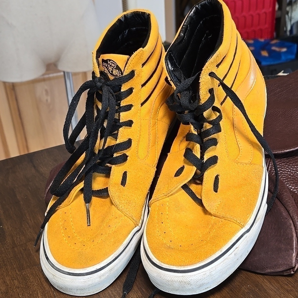 Vans Yellow Suede Canvas Hightops Unisex Mens 8 Womens 9.5 Skater Streetwear